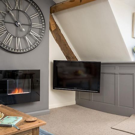 The Loft: Unique, Romantic, Grade II Listed, Dog Friendly Stow-on-the-Wold Buitenkant foto