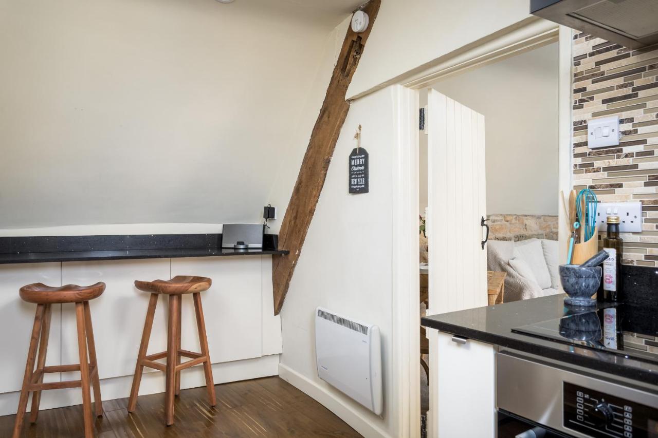 The Loft: Unique, Romantic, Grade II Listed, Dog Friendly Stow-on-the-Wold Buitenkant foto