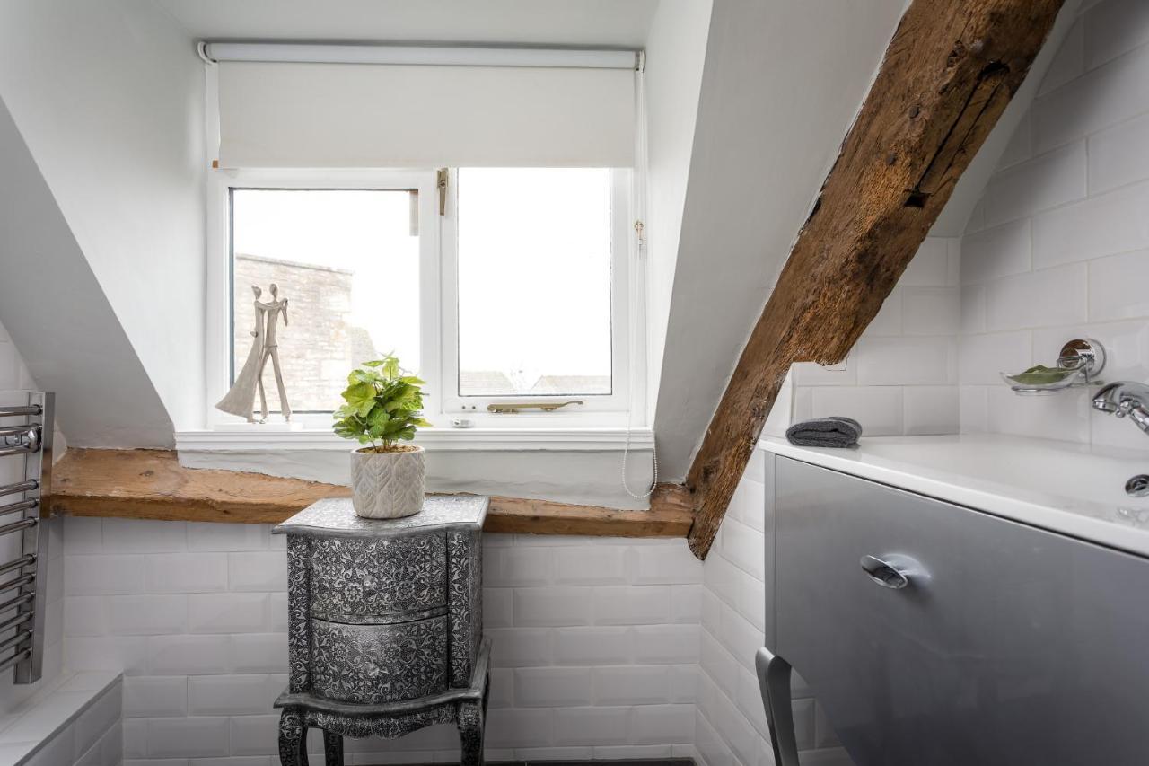 The Loft: Unique, Romantic, Grade II Listed, Dog Friendly Stow-on-the-Wold Buitenkant foto